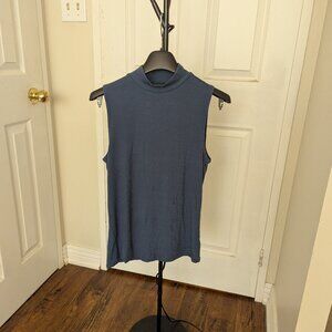 AG mock neck top blue size L